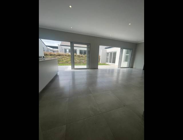 2 BEDROOM FREESTANDING TO LET IN LALELA ESTATE